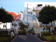 Aufblasbare Dekoration Bühnendeko Veranstaltungsdeko transparente Halbkugel Capsule TRAVELER DIGITAL CAMERA