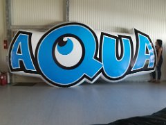 Aufblasbare Produktnachbildung Aqua 3 Werbedisplay Messedisplay Flasche Dose
