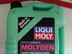 Aufblasbare Produktnachbildung Kanister Liqui Moly Werbedisplay Messedisplay Flasche