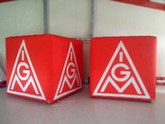 Aufblasbarer Werbewürfel Werbeaquader Werbewand Cube IG Metall 3