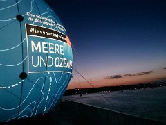 Rundballon Ball XXL Riesenballon Kaltluftballon aufblasbares Werbedisplay Werbeballon Standballon Dachballon Schiff Nacht
