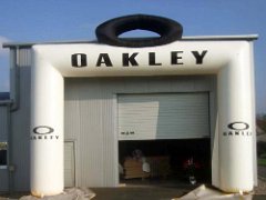 Aufblasbarer Torbogen Zielbogen Startbogen Einlaufbogen Einlauftor Oakley 2