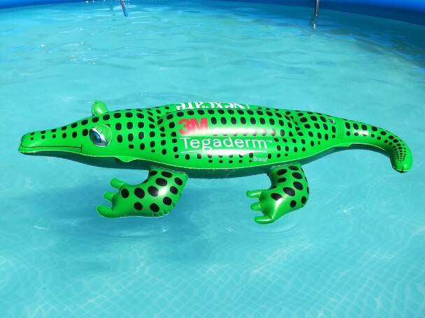 Schwimmfigur krokodil